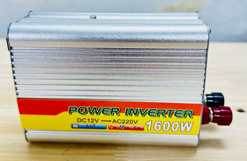 INVERTOROVÝ MENIČ NAPÄTIA 1600W